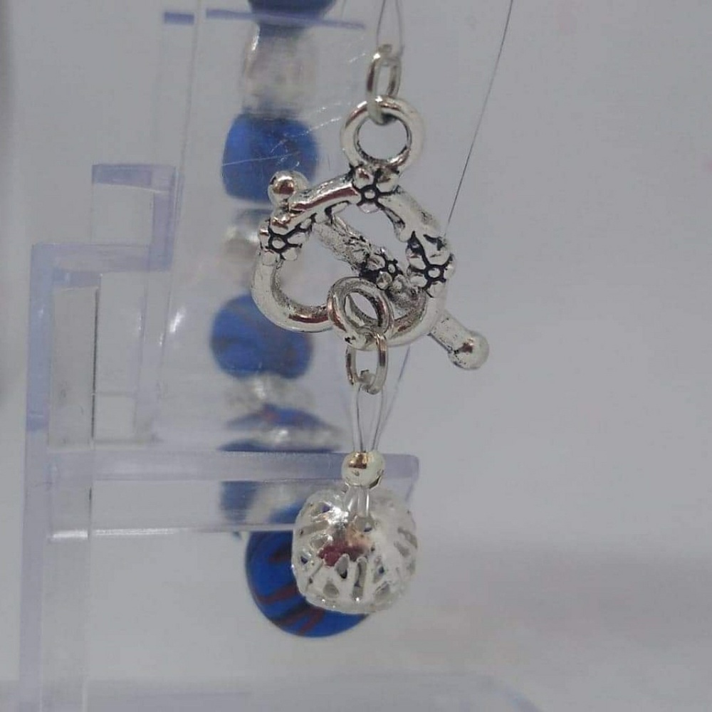 Unique Handmade Marbled Blue, Black & Silver Beaded Toggle Bracelet - Picture 4 of 4